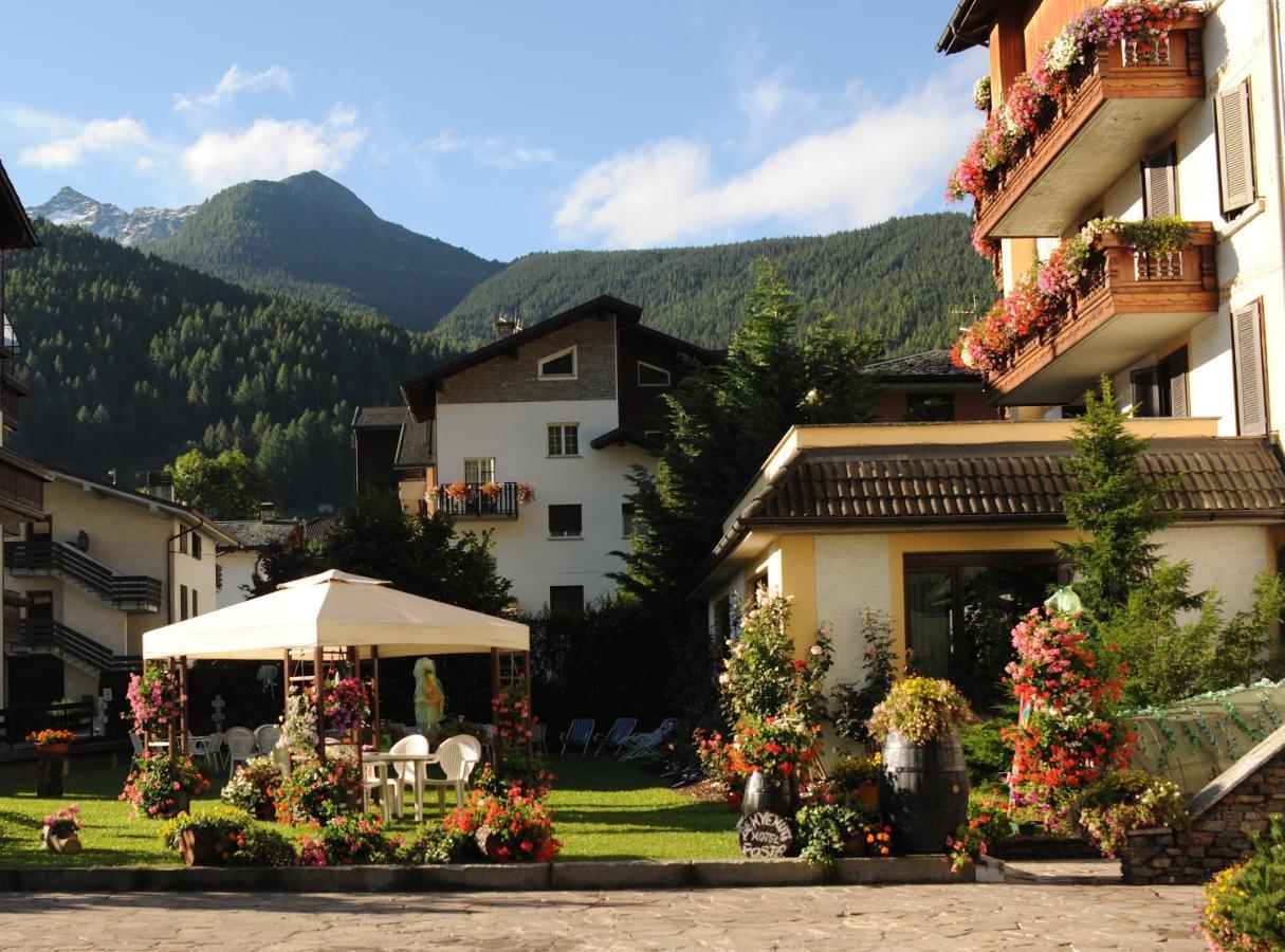 Hotel Posta Aprica Kültér fotó