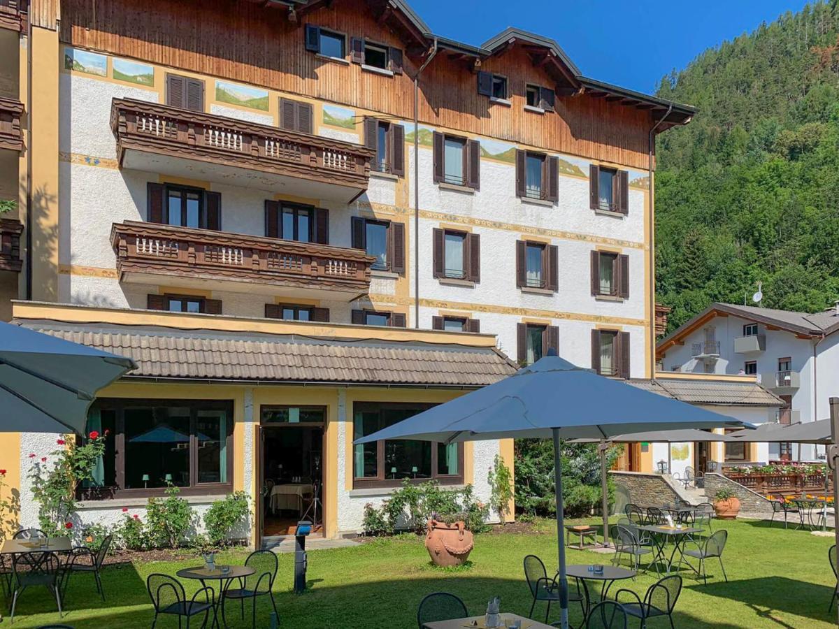 Hotel Posta Aprica Kültér fotó